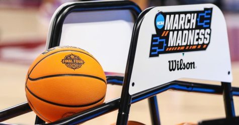 Basketballs begin to fly at the 2023 March Madness NCAA Basketball Tournament! 